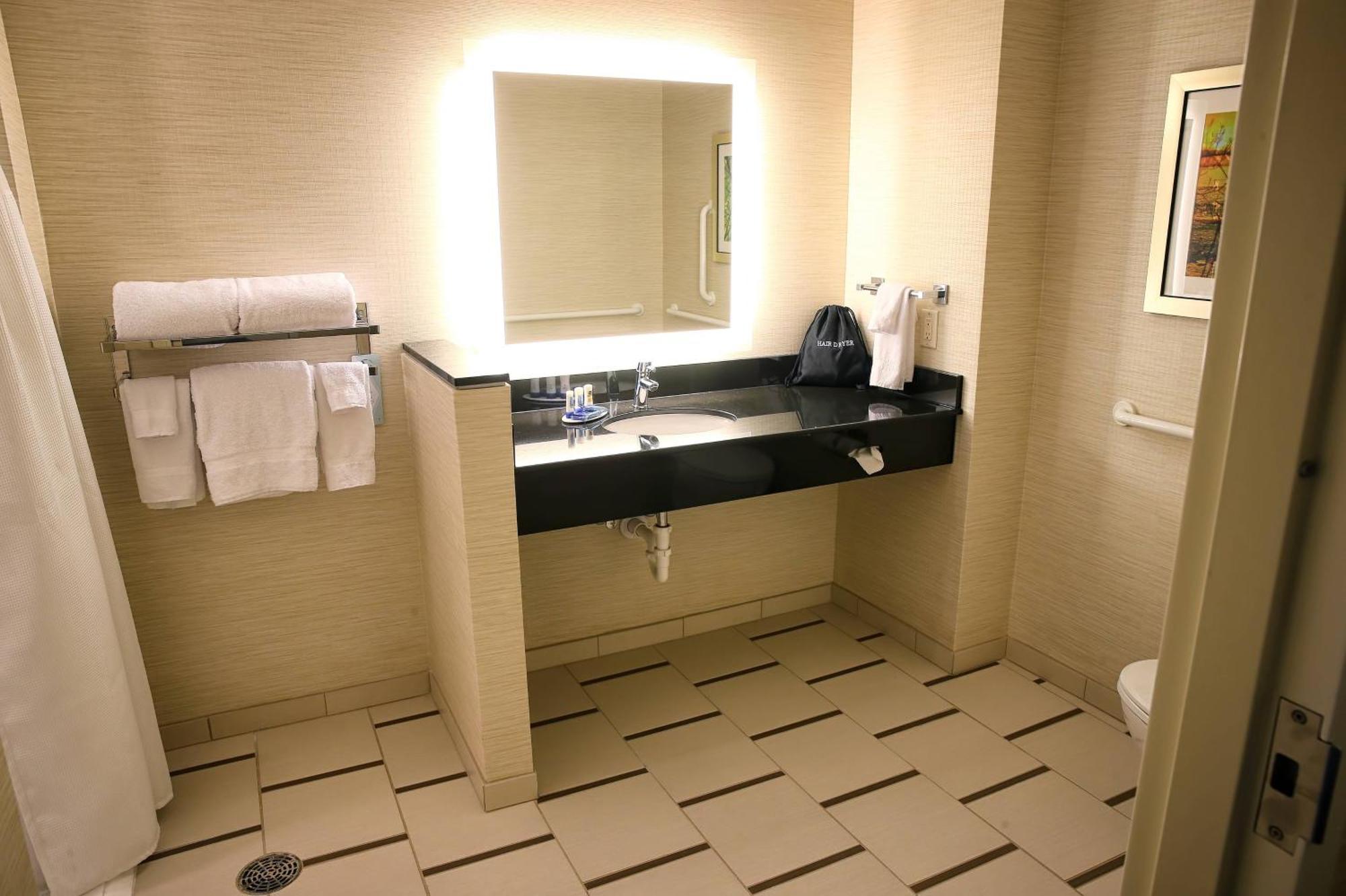 Fairfield Inn & Suites By Marriott Madison Verona Buitenkant foto